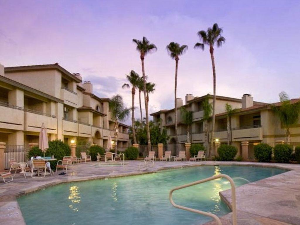 Casa de férias Private Community W/3 Pool-spa Complexes, Heated & Open 24/7/365!